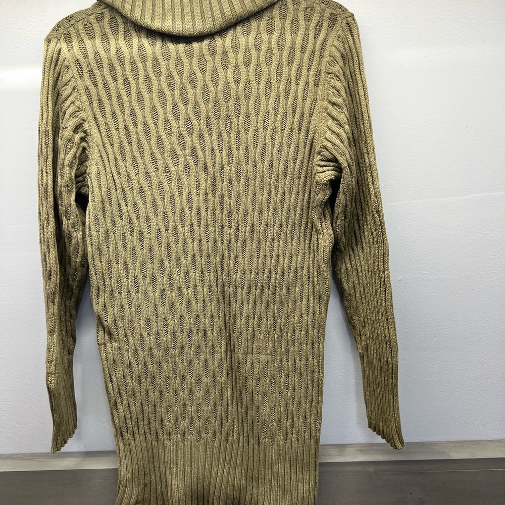 Very nice sweater Lafayette brand